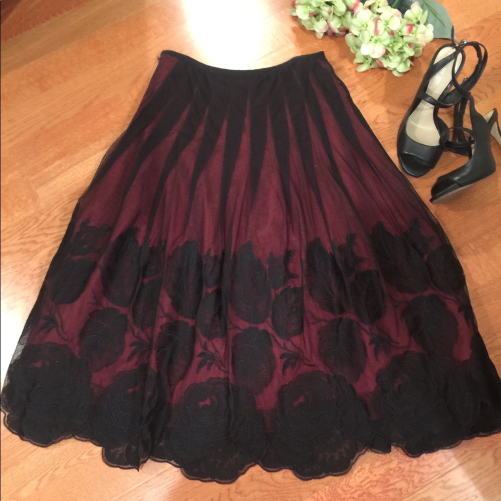 Nic & Zoe beautiful sheer black lace skirt